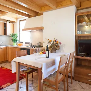https://appartamenti-casa-al-moro.hotelinveneto.com