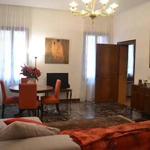 Santa Marina 5888 B Rio Del Piombo , Venezia Italia